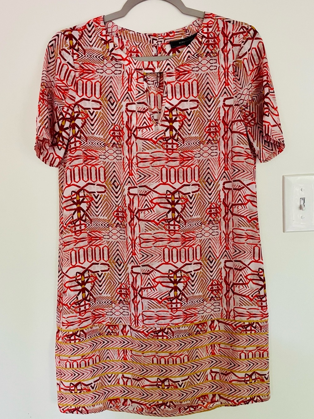 BCBG Andie Abstract Geo Shift Dress
